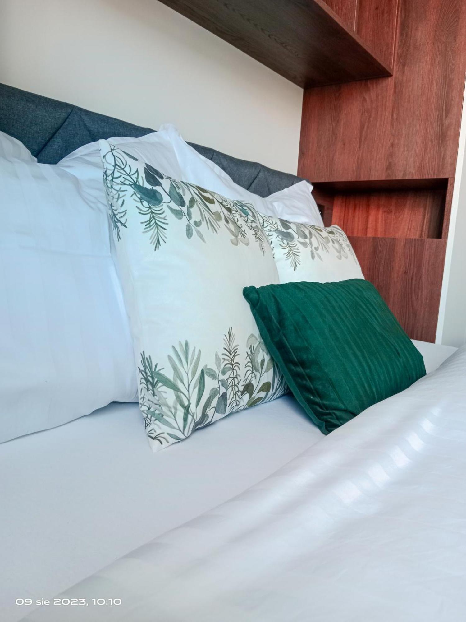 Apartament Na Zielonej Z Tarasem Apartman Piła Kültér fotó